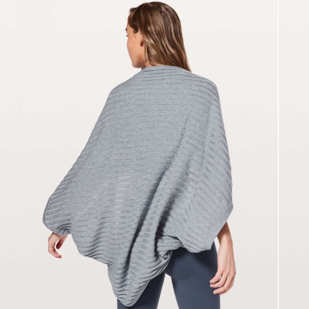 Lululemon Rejuvenate Scarf/Wrap - Picture 2 of 10